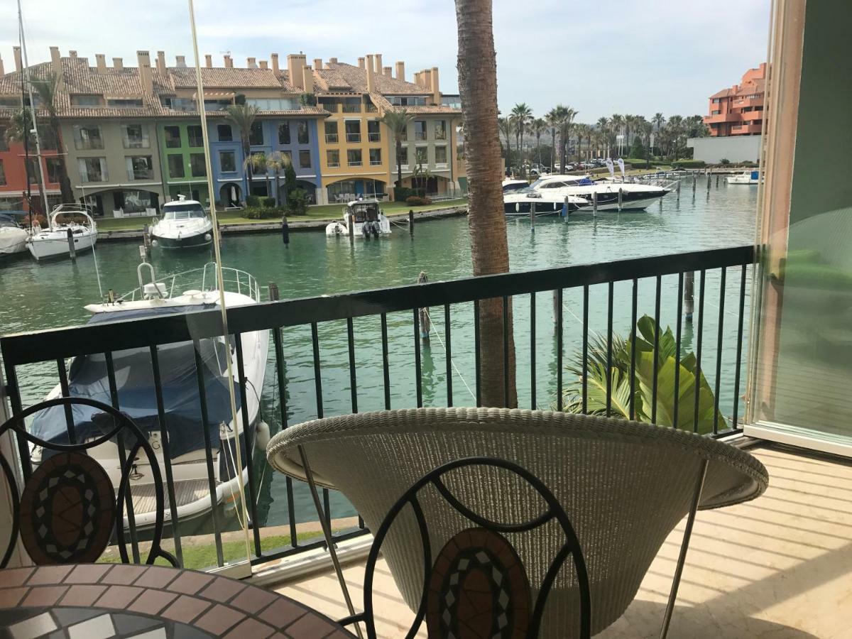 Apartamento Con Piscina ,Playa Con Vistas Panoramicas En La Marina De Sotogrande San Roque  Kültér fotó