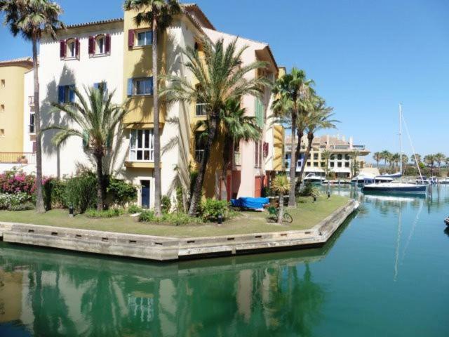 Apartamento Con Piscina ,Playa Con Vistas Panoramicas En La Marina De Sotogrande San Roque  Kültér fotó